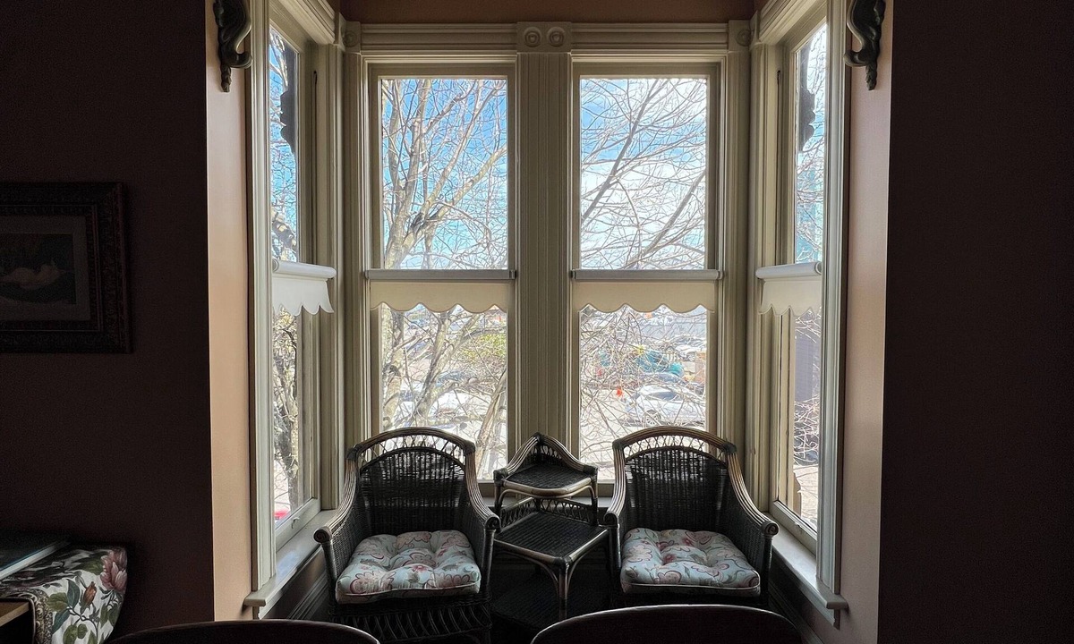 Eureka Apartment | 2 bedroom Waterfront Victorian Apartment