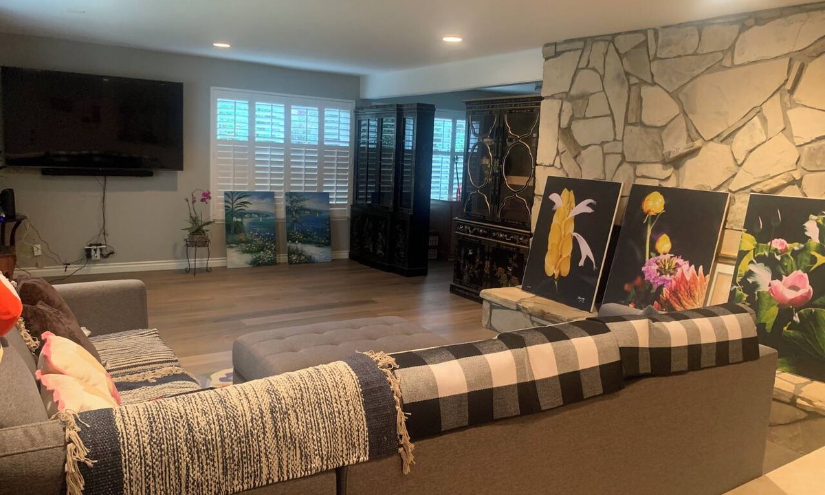 Agoura Hills House | 2-bedrooms 1 bath in the house wonderful Agoura Hills with AC