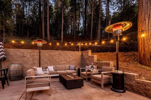 Twain Harte House | 2 cabins-22 guests-2 hot tubs-Lake Access-Glamping