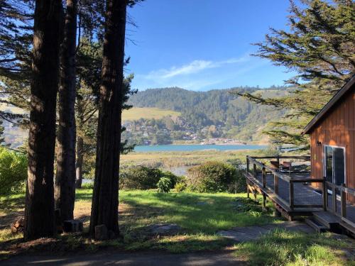 Occidental House | 2BR Estuary Views with Spa and Easy Ocean and River Access