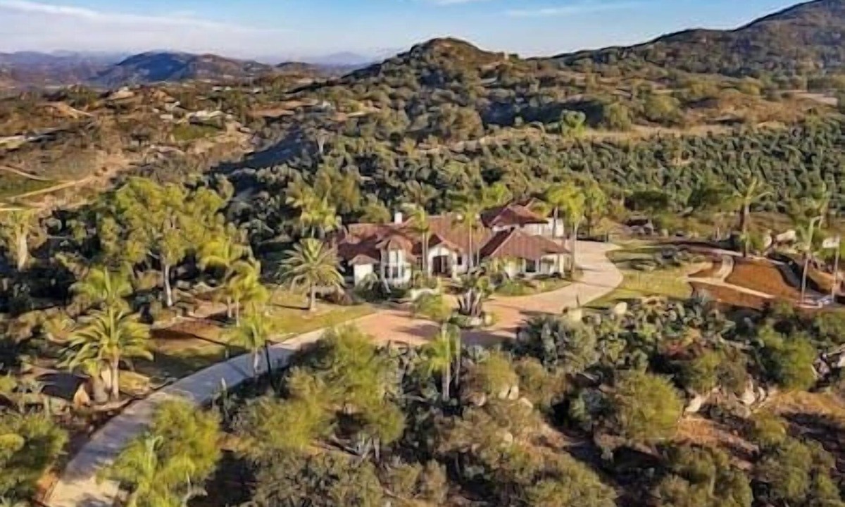 North Ridge House | Awaken The Magic Within You at Cactus Blossom Retreat! + Cottage
