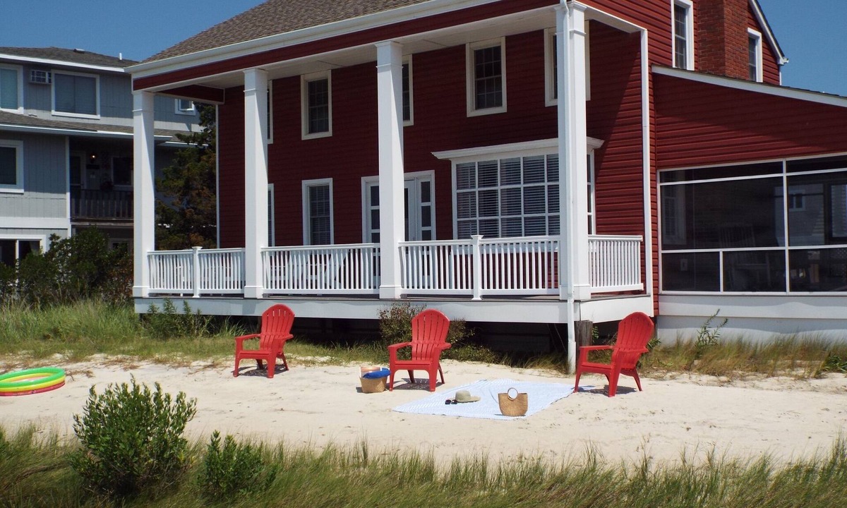 Dewey Beach House | Bayfront Home Private Beach &Dock Heart of Dewey Beach Dog/Kid Friendly!