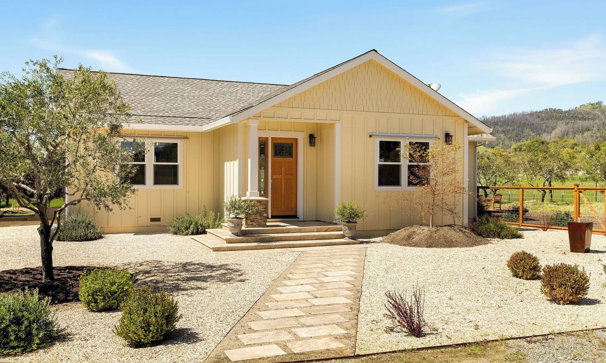 Santa Rosa House | Beautiful & dog-friendly vacation retreat in the heart of Sonoma Country