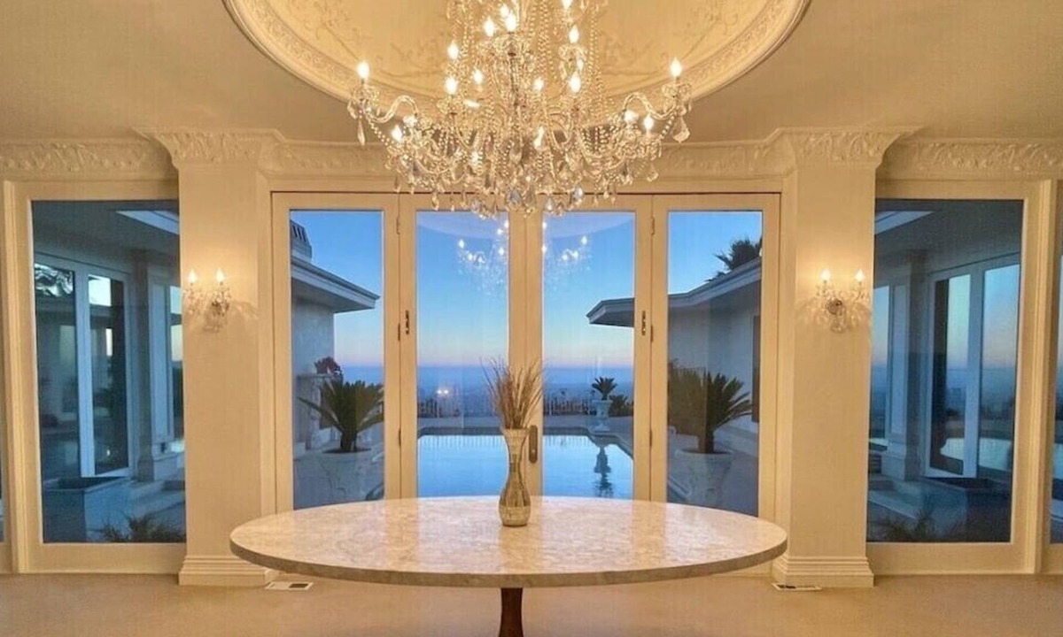 The Flats House | Beautiful Private Estate in Beverly Hills