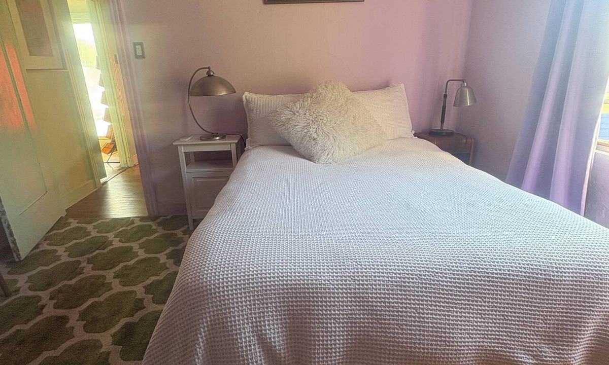 Silver Lake House | Beautiful Spanish Style house in Silver Lake With Garden