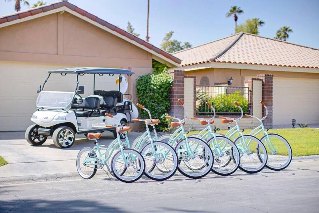 Palm Desert House | Blu Monterey - Pickleball, Golf Cart, Pools, Bikes