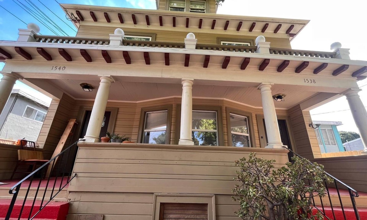 South Berkeley Apartment | C2: Charming 1-bedroom in a community style house close to UC Berkeley