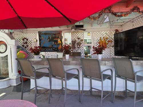 Palm Desert Hotel | Casa Larrea Inn