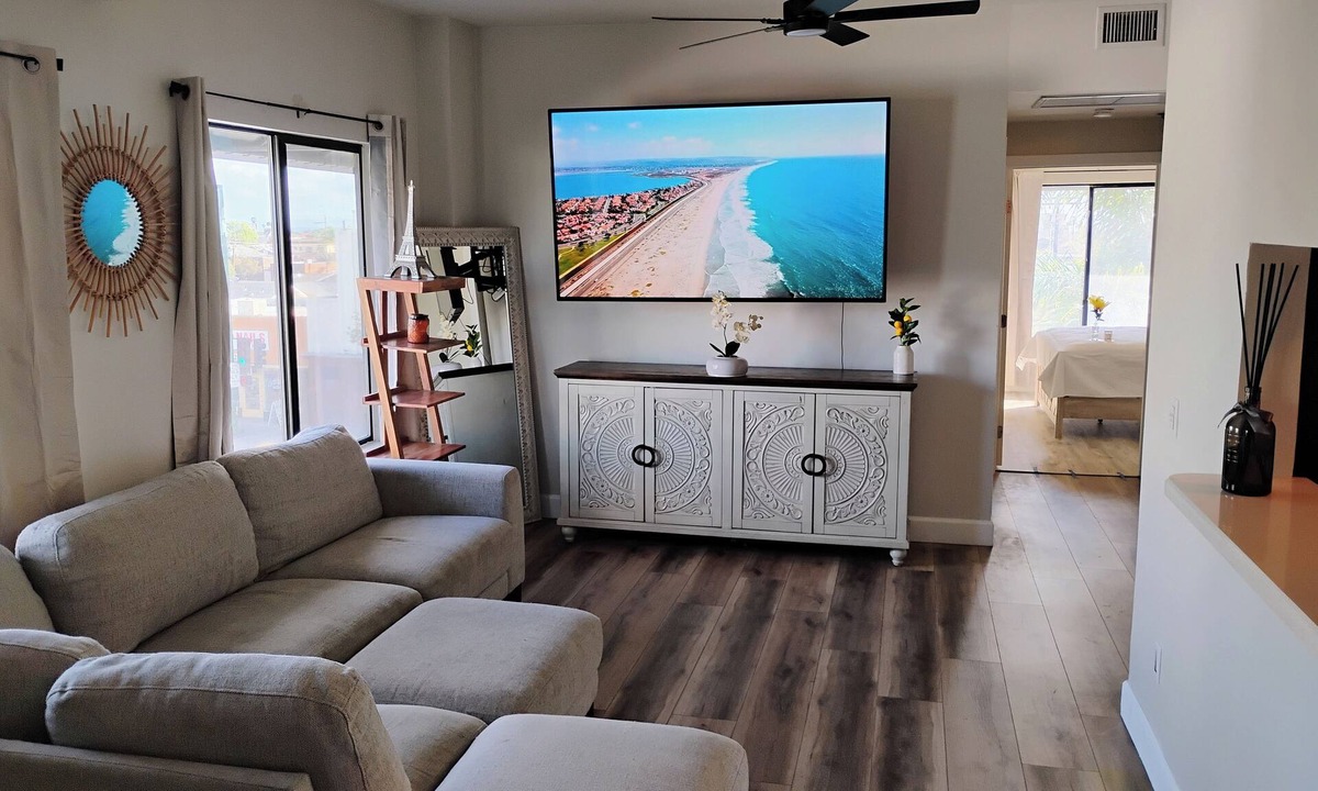 North Park Condo | Central condo in vibrant North Park just 8 minutes to downtown San Diego