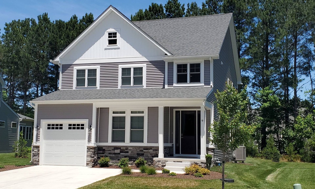 Ocean View House | Cozy beach home, perfect for your next family vacation!