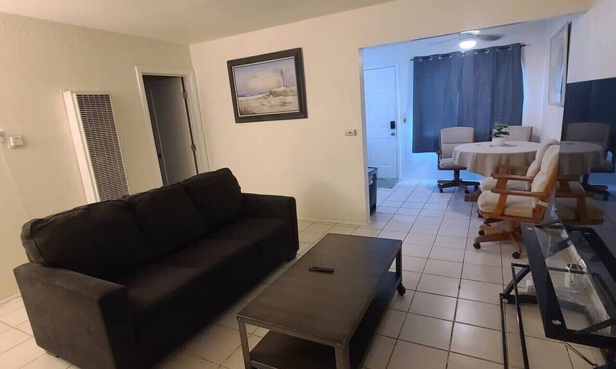 Victorville House | Cozy Cove #2