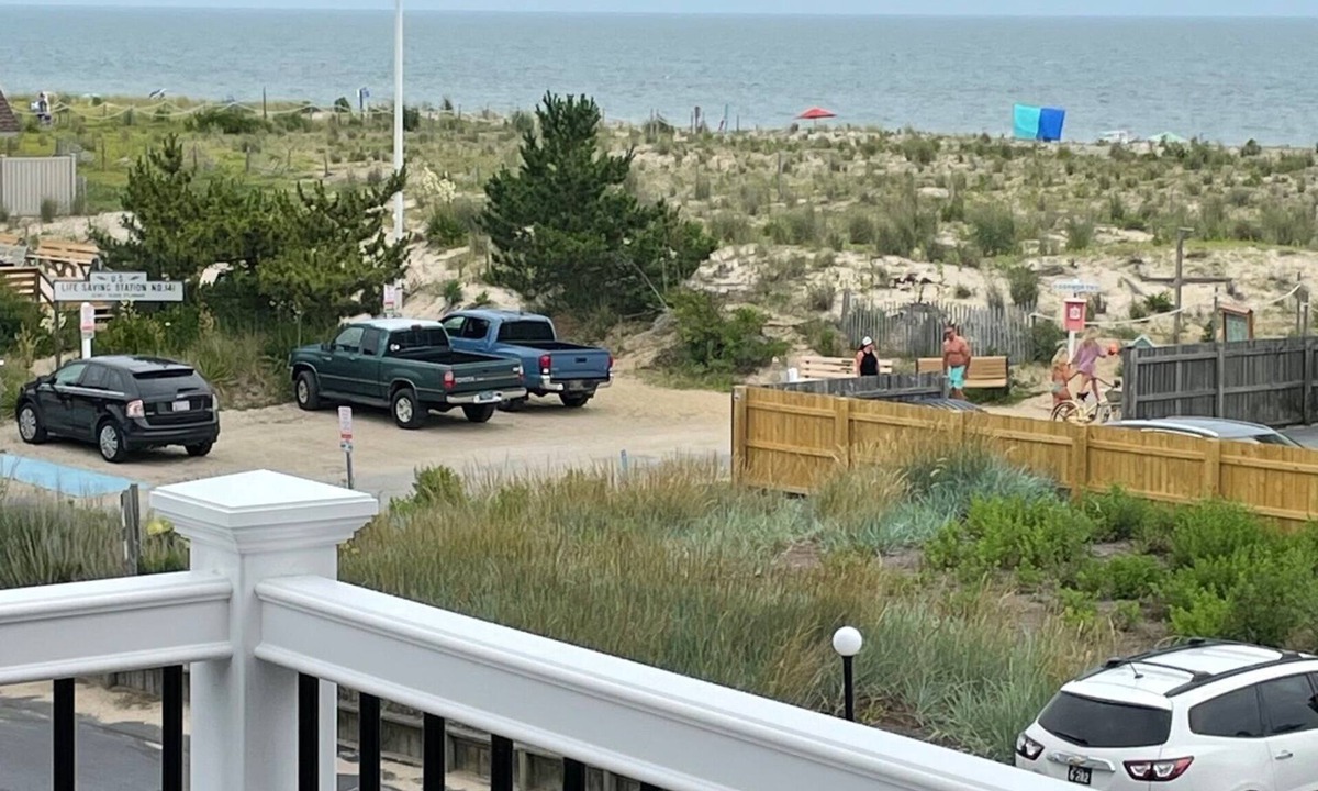 Dewey Beach House | Dewey Beach Ocean Block -Ocean/Beach View, Quick ride to Rehoboth, 2023 Remodel