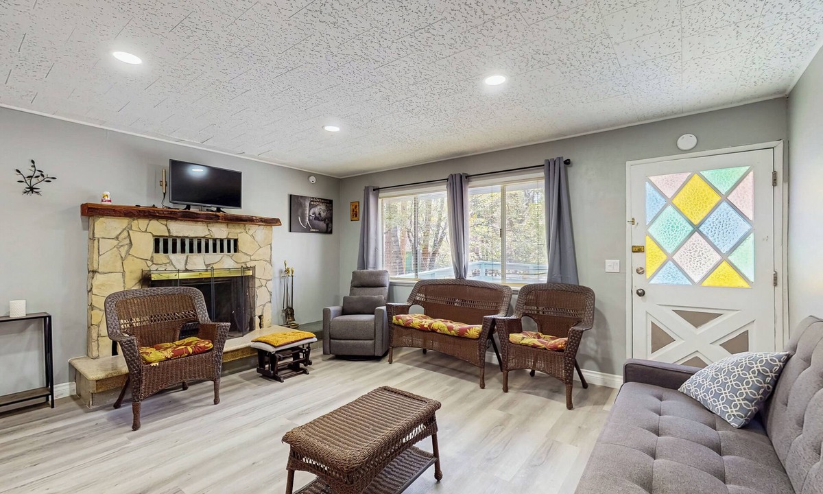 Arrowbear Lake House | Dog-Friendly Home in Running Springs - Near Hiking