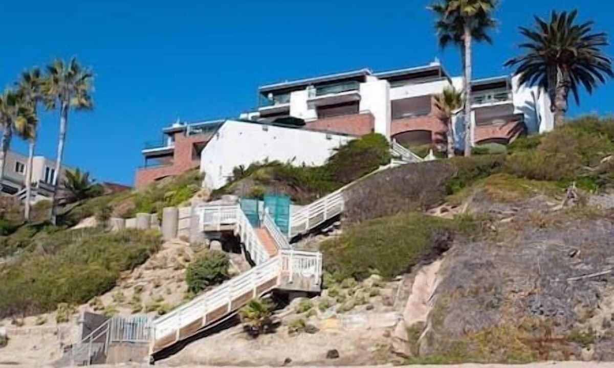 Laguna Beach Condo | Downtown Laguna Beachfront Condo - Ocean View & Catalina Island Sunsets