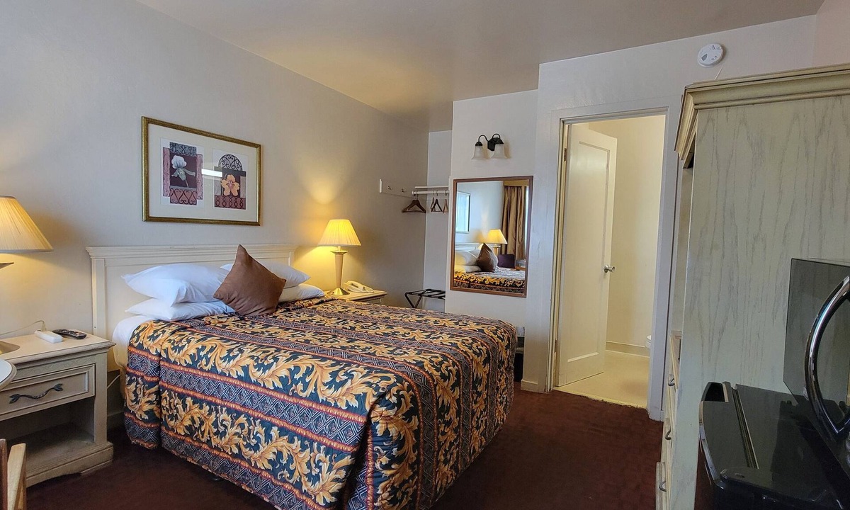 Daly City Hotel | El Camino Inn