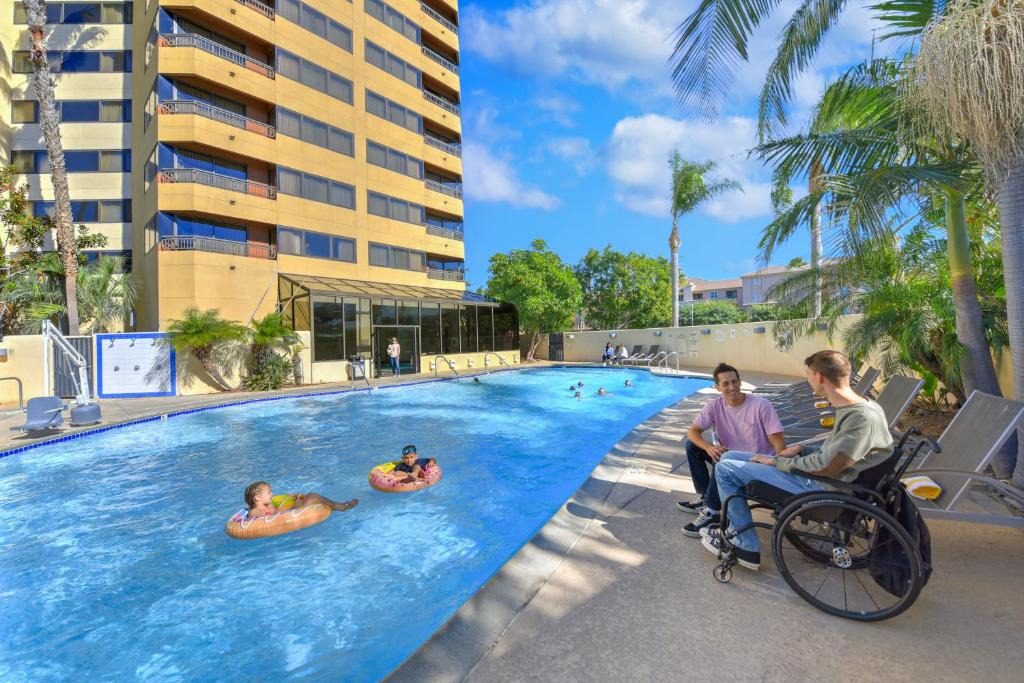 Orange Hotel | Embassy Suites by Hilton Anaheim-Orange