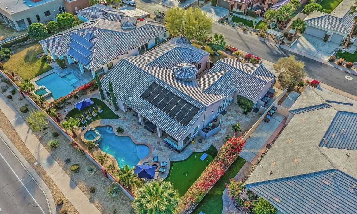 Rancho Santana House | EndUp - Montage deluxe game room. Walk to Coachella. free pool heat.