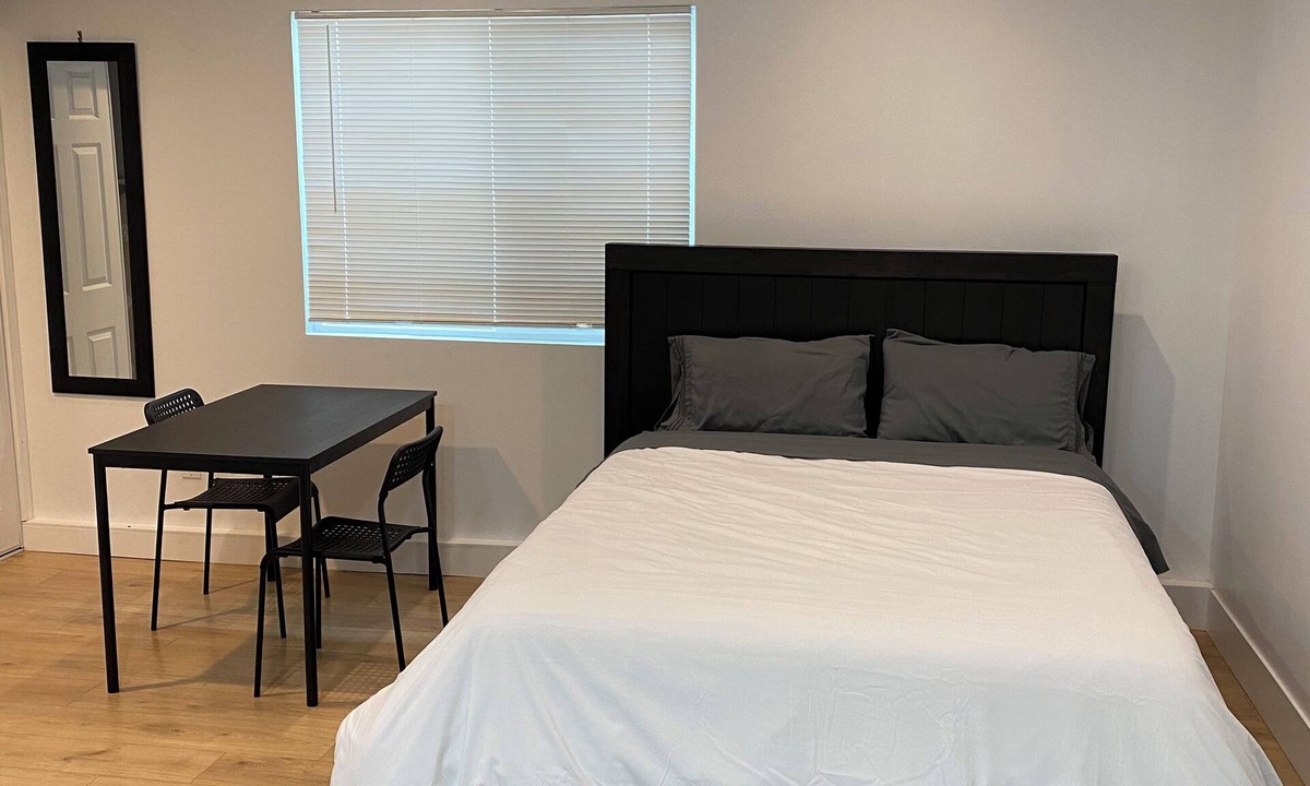 Garden Grove Apartment | Entire guesthouse in Garden Grove, California