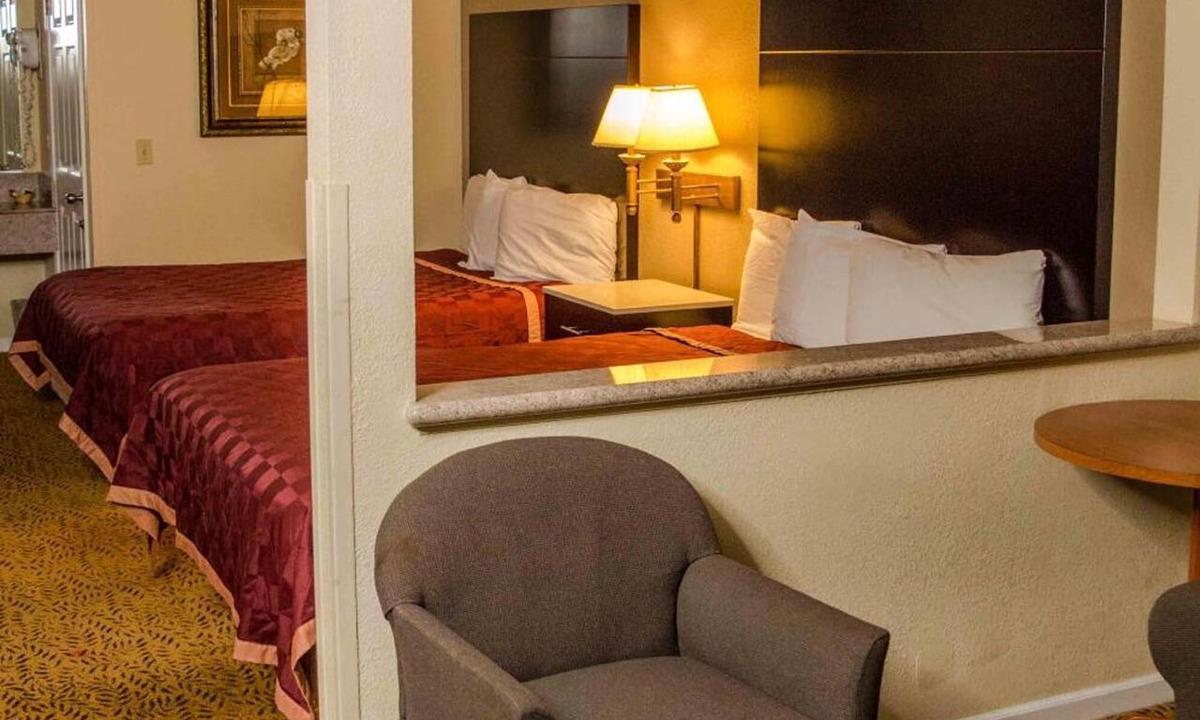 Downtown Sacramento Hotel | Executive Inn and Suites