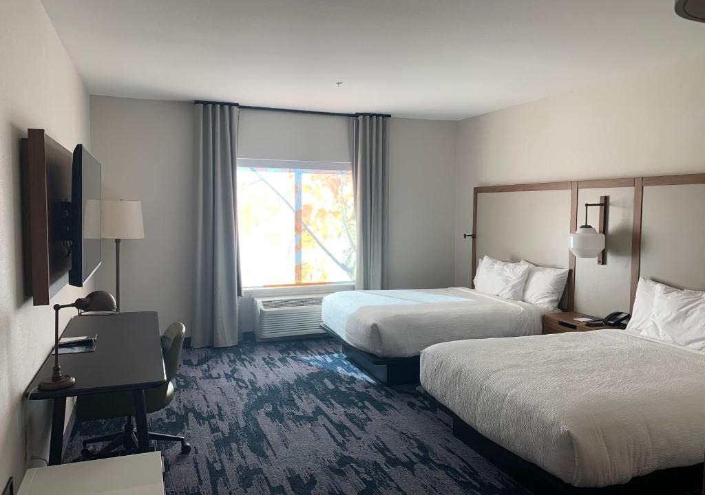 Winters Hotel | Fairfield by Marriott Inn & Suites Winters Davis