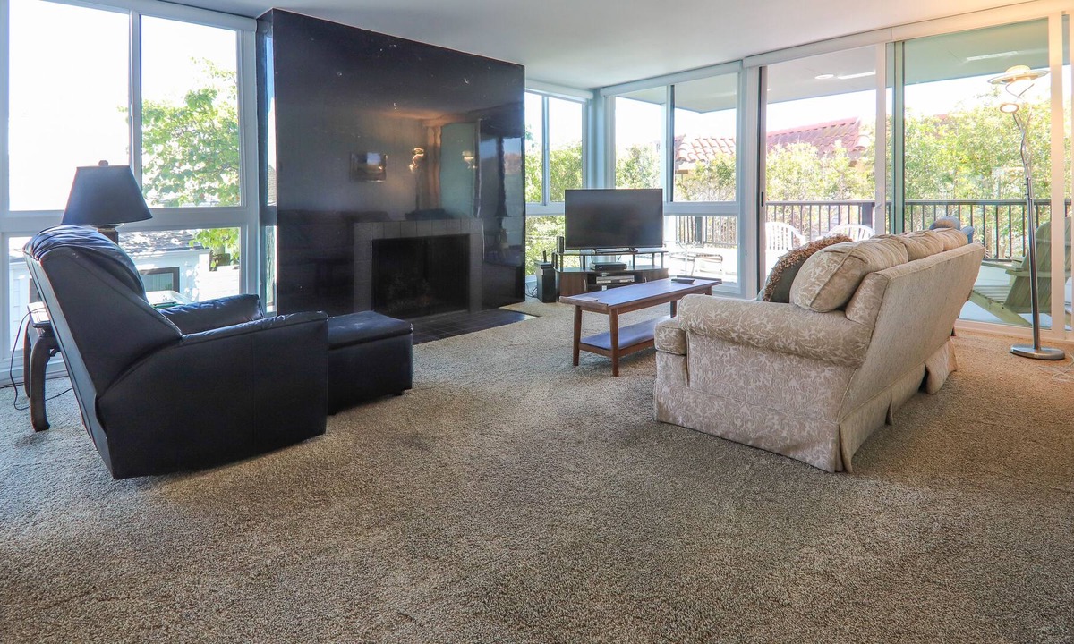 Solana Beach Condo | Feeling Fine & Sandy-Spacious Condo Near Elevator, Pool & Beach Access