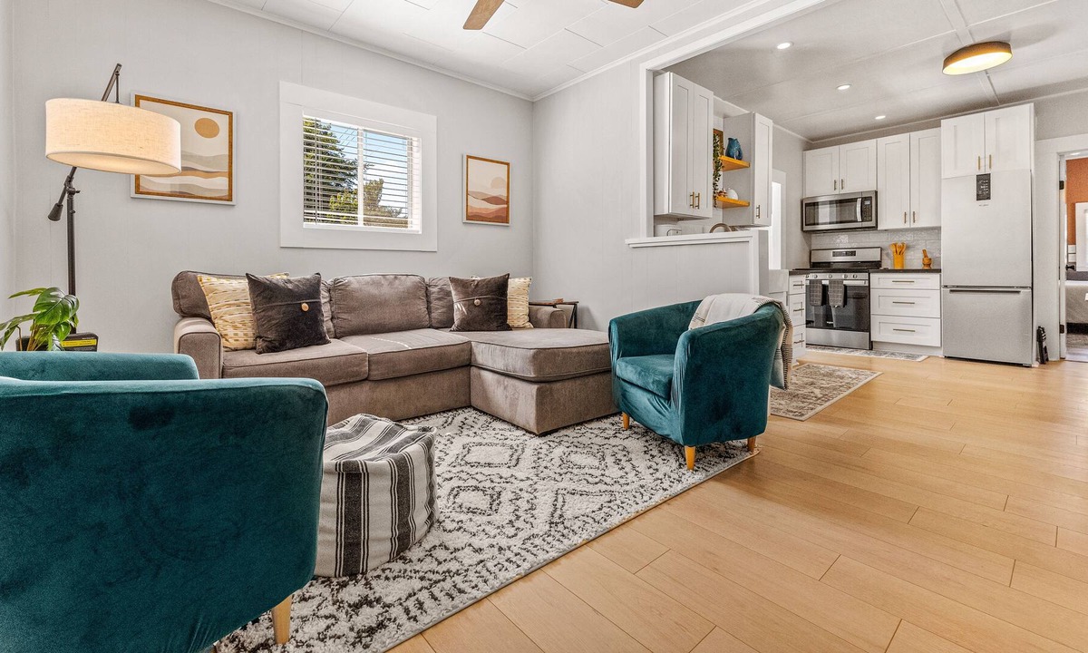 Fort Bragg House | Fully renovated historic home in the sunbelt with lovely yard, deck & firepit