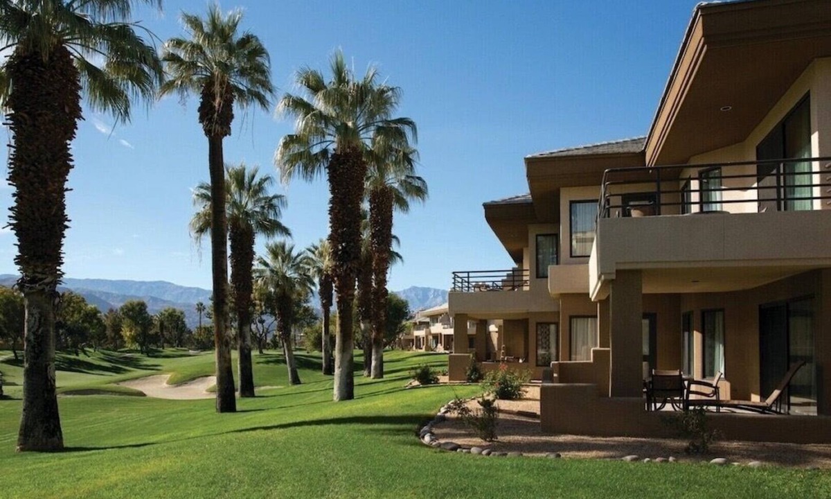 Palm Desert Villa | Great location for Stagecoach Festival 4-25 to 4-29.