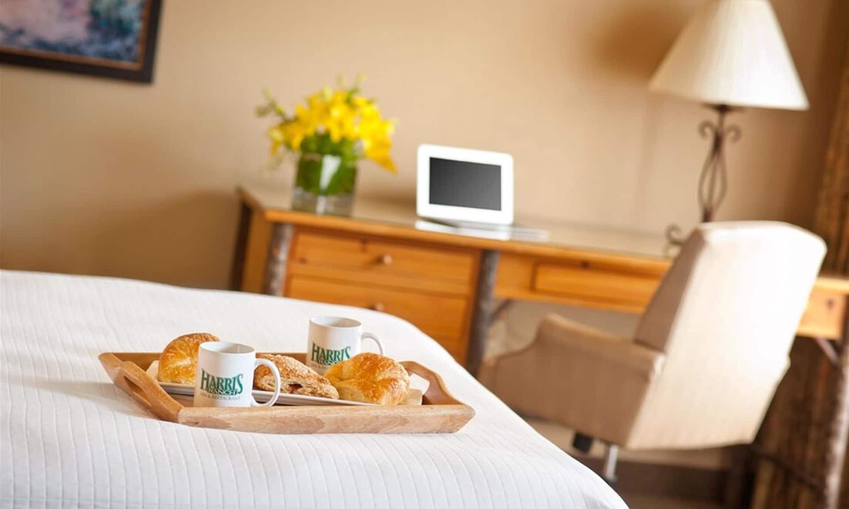 Coalinga Hotel | Harris Ranch Resort