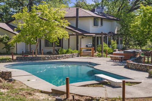 Chico House | Honey Run K/Suite: Pool-HotTub-Private Lake Escape