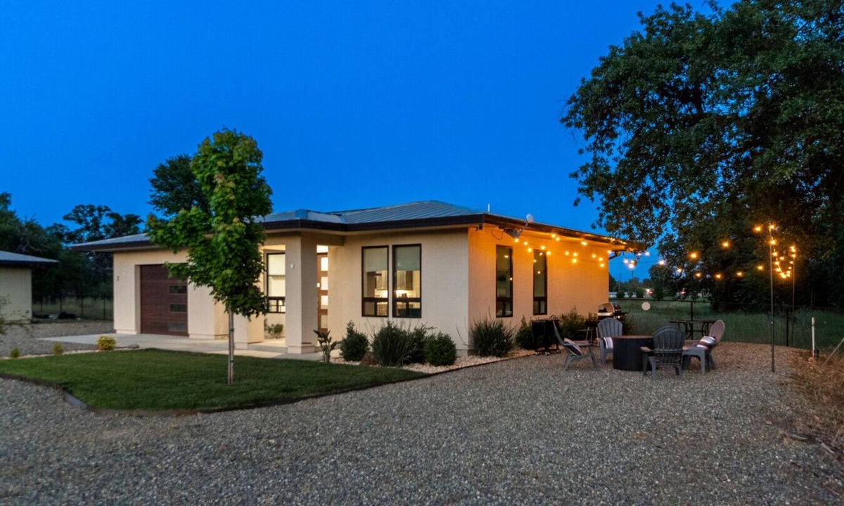 Pacheco House | Hughes Landing | River Fishing Boat Ramp Retreat 2