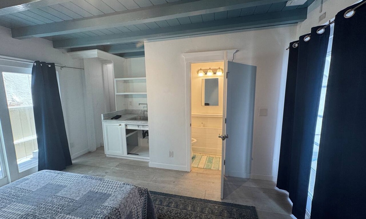 Imperial Beach Apartment | ★Imperial Beach Suite Life★ Oceanfront 2BR Dual Suites Steps to Sand