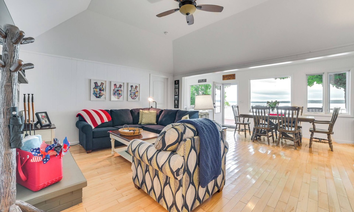 Alanson Cottage | Lakefront Escape on Beautiful Burt Lake!