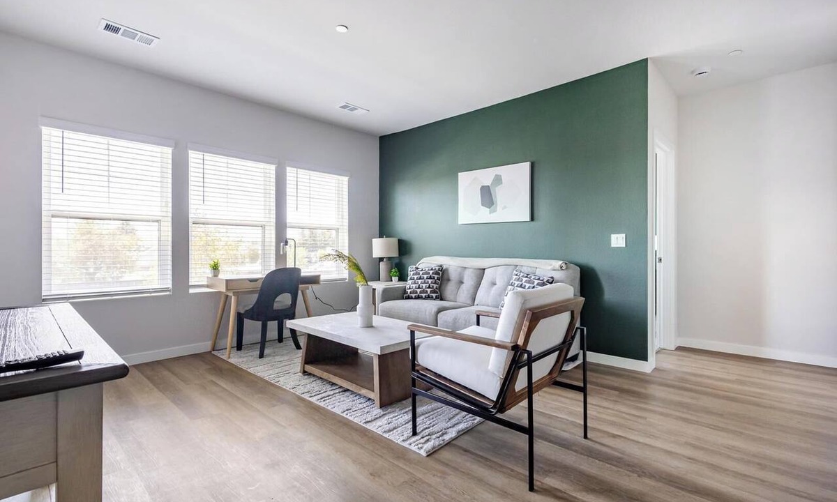 Santa Rosa Apartment | Landing | Beautiful 2BD, Courtyard, Gym