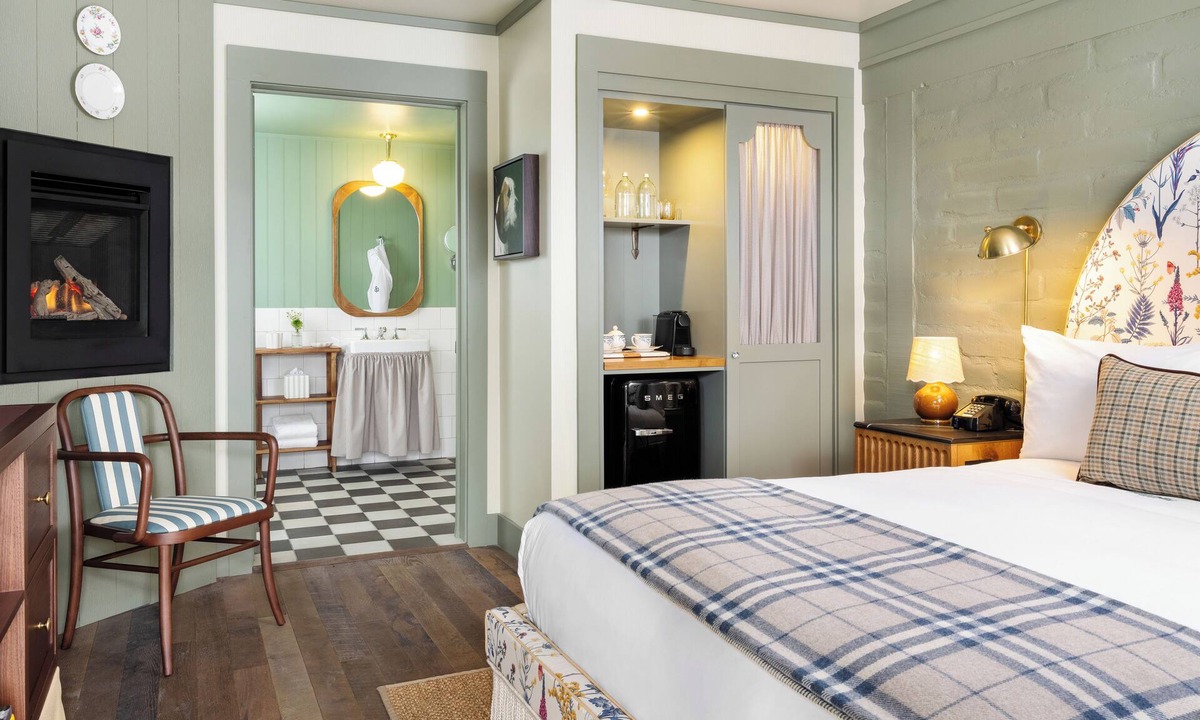 Northeast Carmel Hotel | Le Petit Pali at Ocean Ave