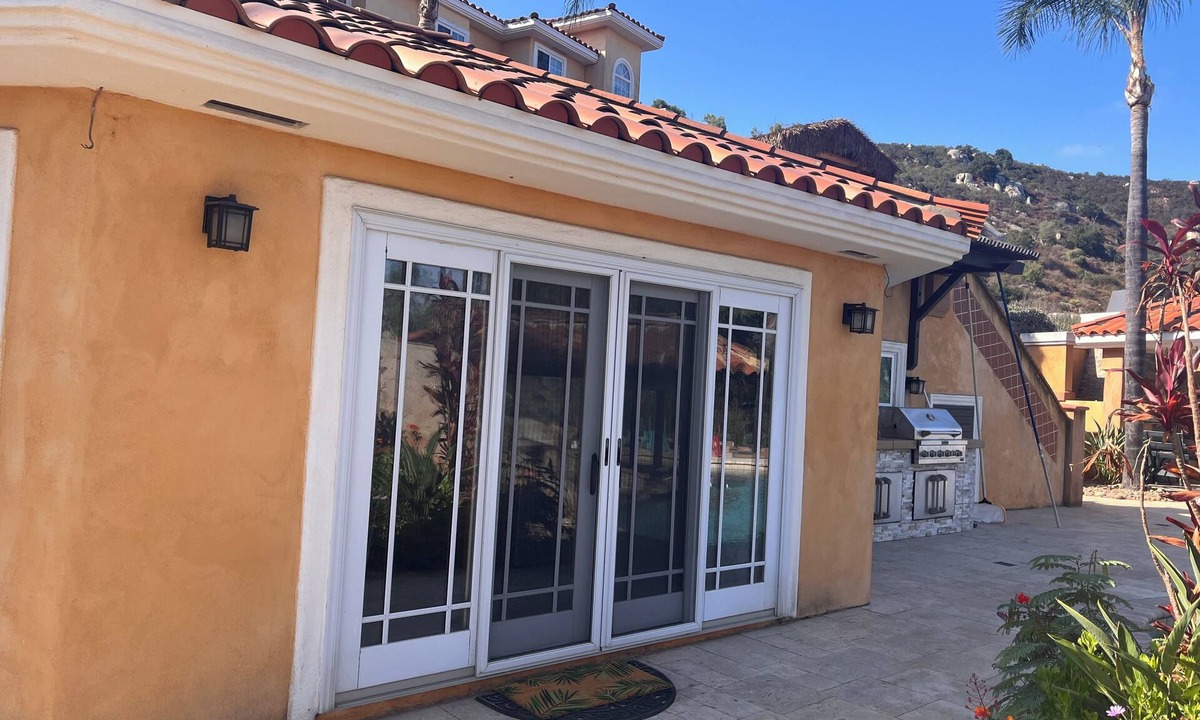 Poway Cottage | Long Term Rental, 30 Day Min - 1 bedroom guest house in quiet, gated community.