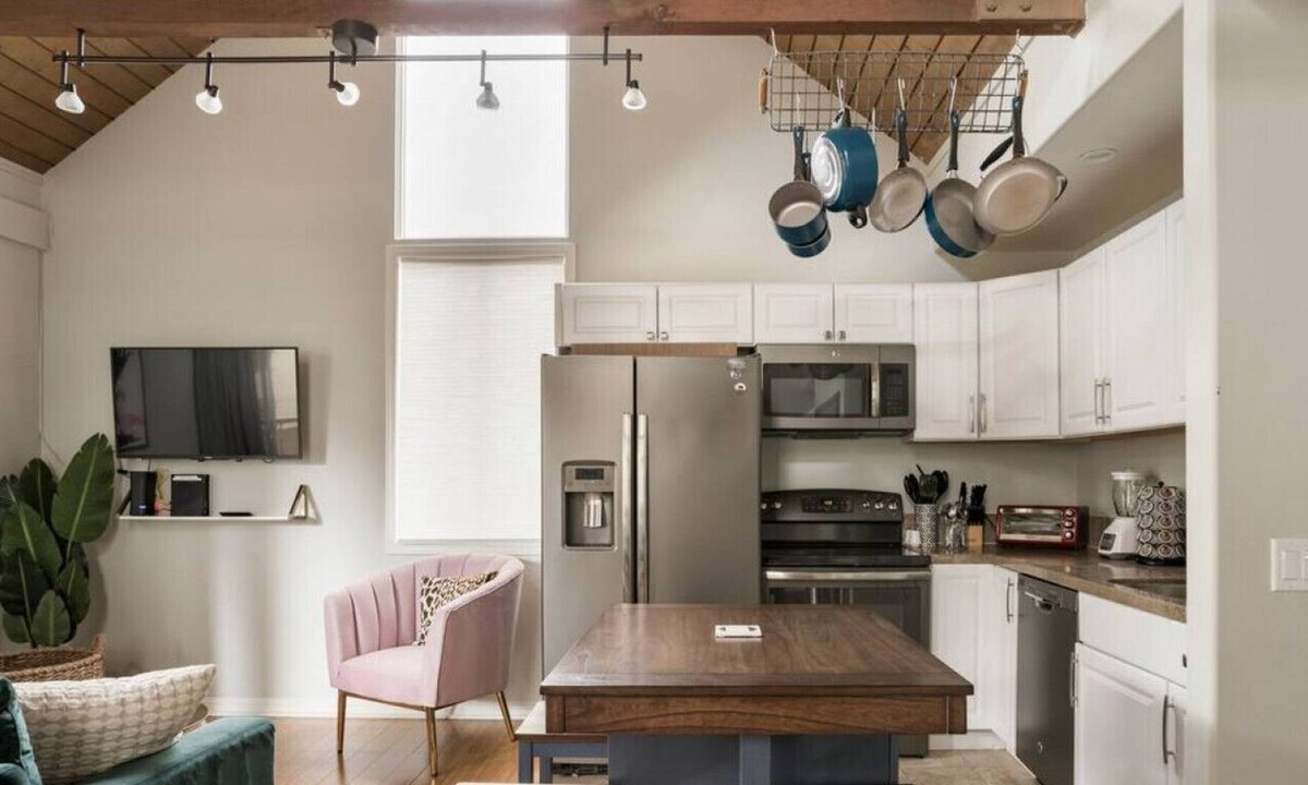 Indian Wells Condo | Lovely Studio with full Kitchen and Pool
