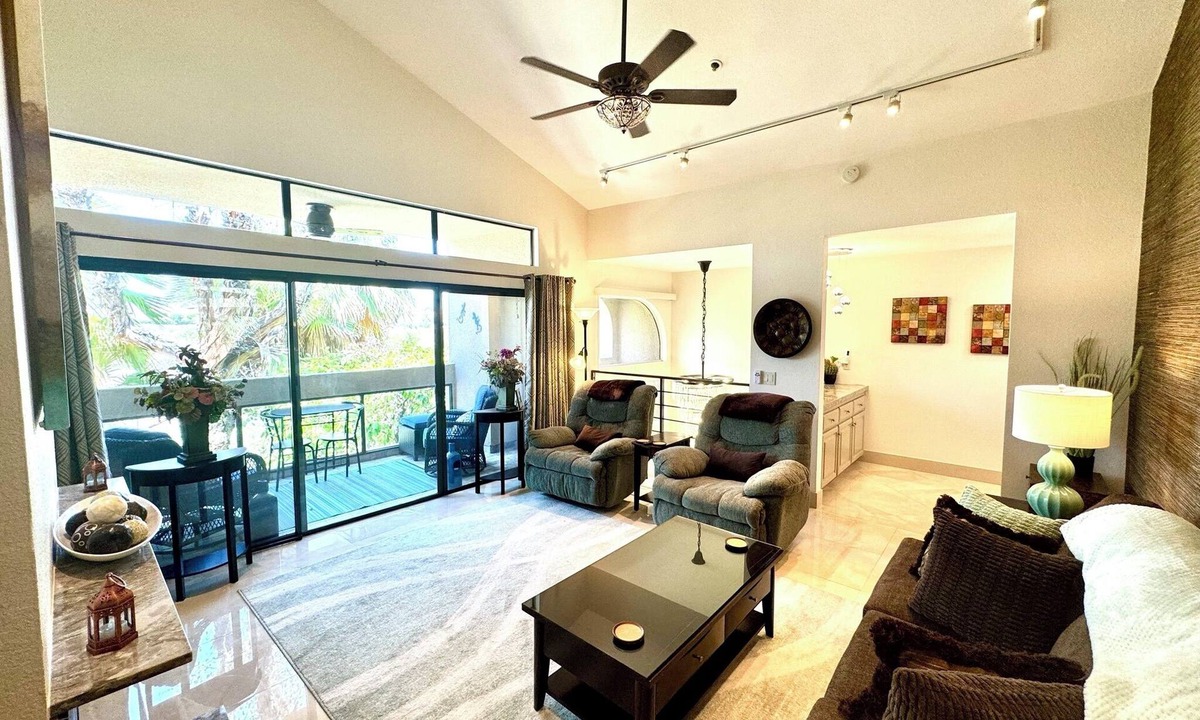 Baristo Condo | Luxury Condo: Walk to Downtown. 8 pools/spas. Completely Renovated in 2023-2024