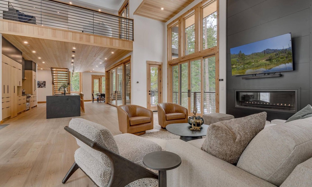 Olympic Valley House | Luxury Creekside Retreat Near Palisades Tahoe - Spirit TLUXP