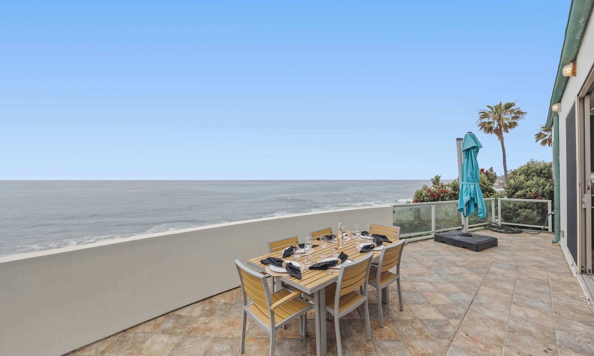Western Malibu House | Malibu 4BR Beachfront | Ocean Views | C&C