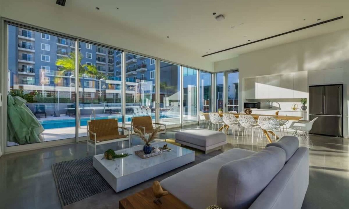 Waterfront Apartment | @ Marbella Lane - Grand 2BR w/Beach & Ocean Views