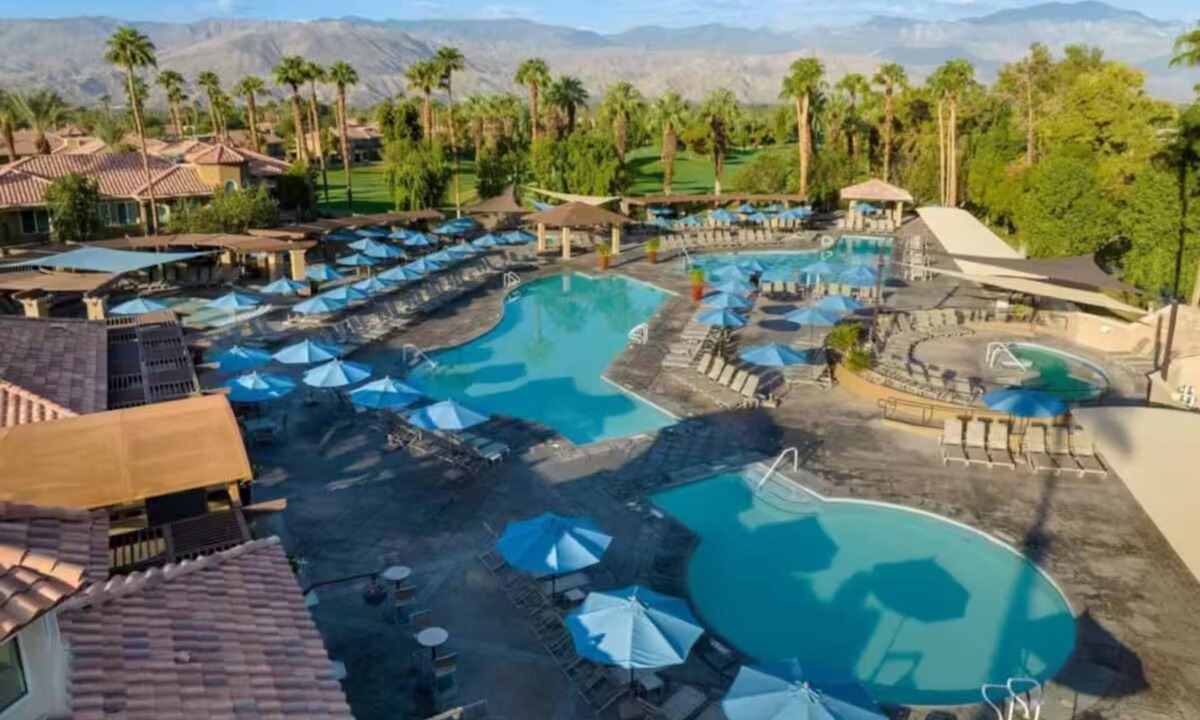 Palm Desert Resort | Marriott's Desert Springs Villas - 2 Bedroom Condo Sleeps 8