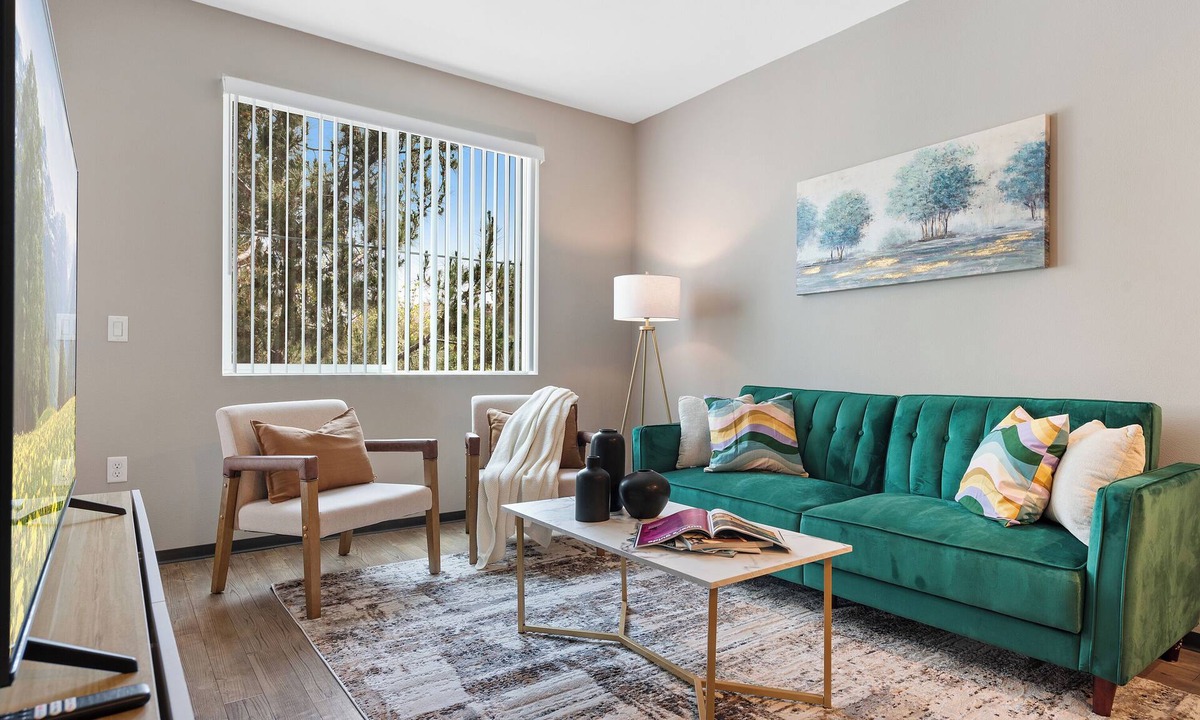 Tustin Apartment | Modern 2BR/2BA in Irvine Pool & Gym