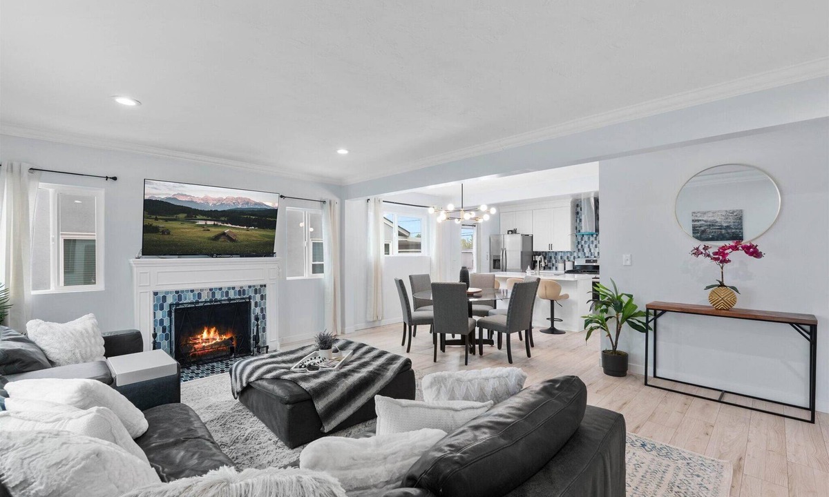 Monrovia House | Modern 3BR Arcadia Gem by Santa Anita Golf Course