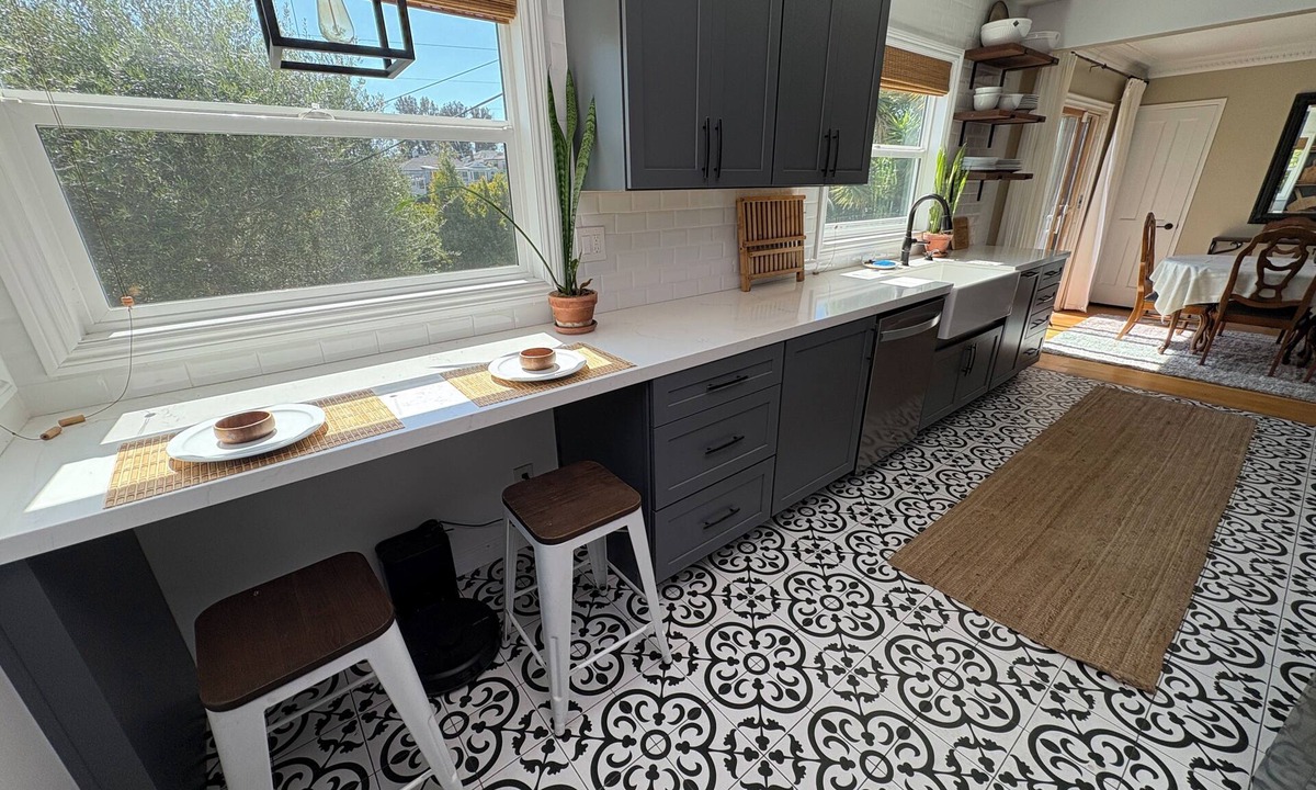 View Park-Windsor Hills House | Modern Comfort in Historic View Park - 4 Miles to SoFi