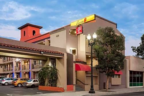 El Cajon Hotel | Motel