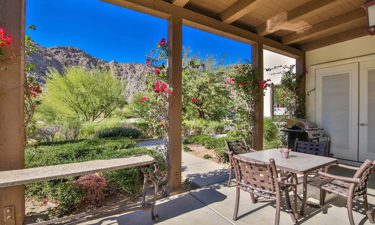La Quinta Condo | Mountain Views! Unobstructed Desert/Mountain Views, large yard, Pet Friendly! - Ground Floor (L71)