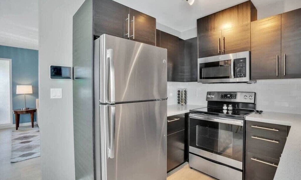 North Park Apartment | North Park 2-Room-Walk-2-Restaurants-Park-Dogs-W/D