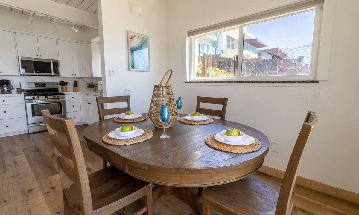 South Oceanside Condo | Oceanfront Getaway with Private Sandy Beach - 1615-1