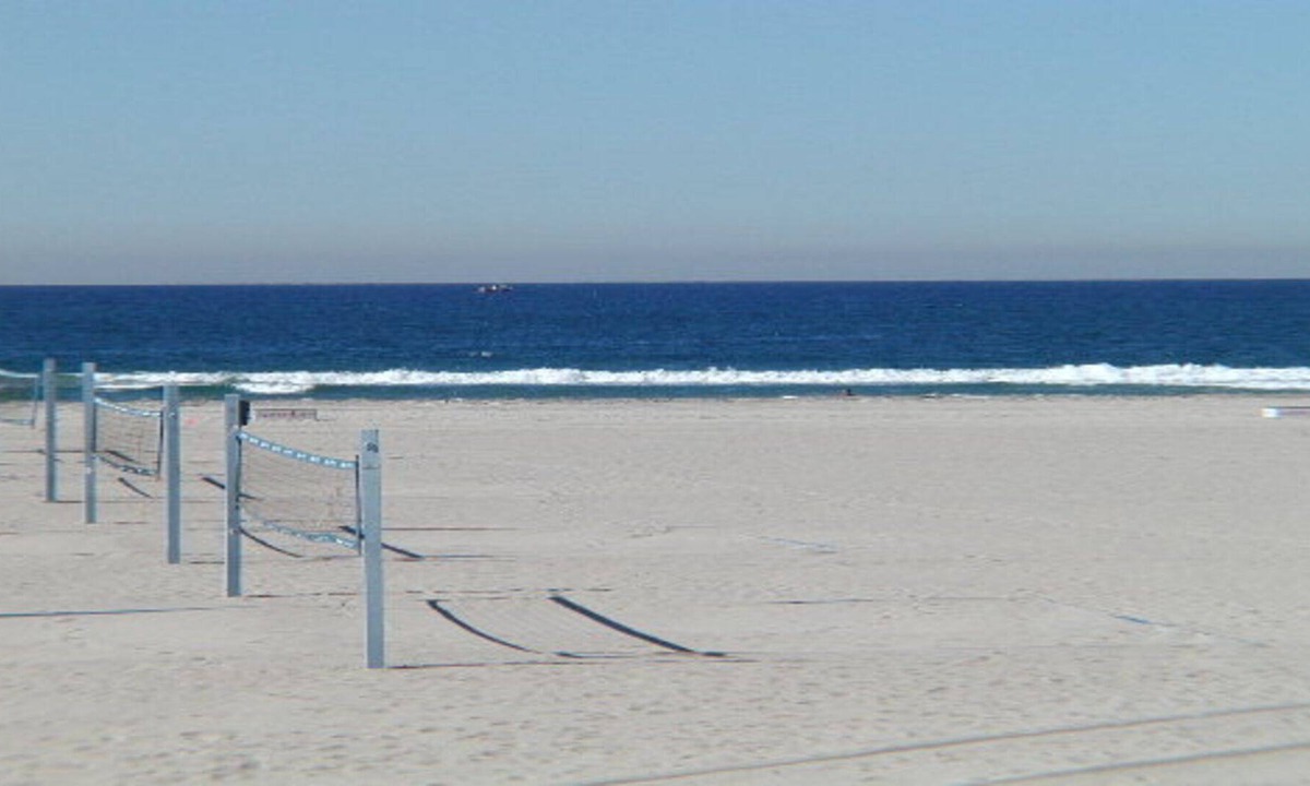 South Mission Beach Cottage | PANORAMIC OCEAN VIEW 1BR UPPER UNIT ON THE BEACH IN SOUTH MISSION