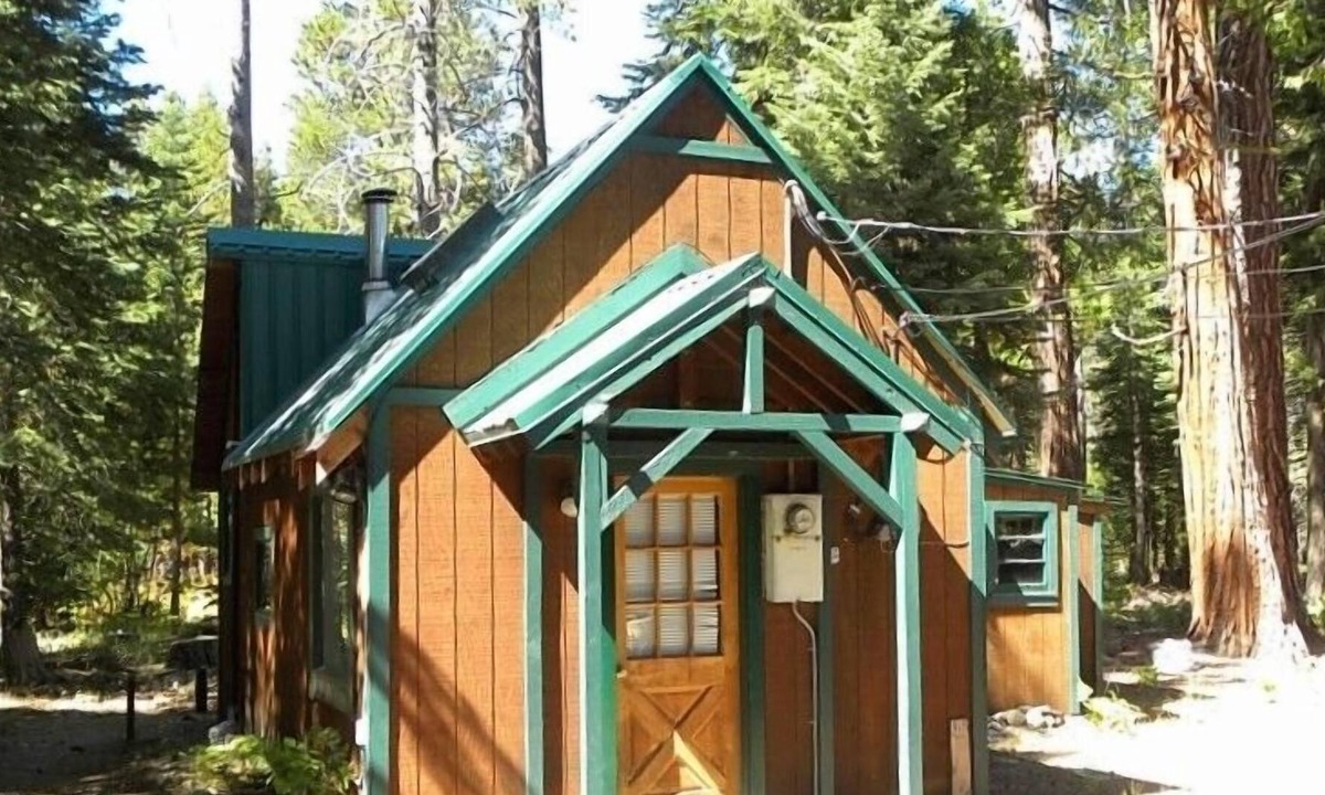 Tahoma Cabin | Pinecone Quiet 1 bedroom retreat